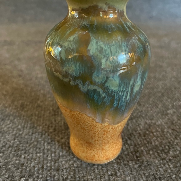 Handmade Shiny glazed ceramic bud vase. Blue, green and brown tones. 5.5” tall. - Picture 8 of 10